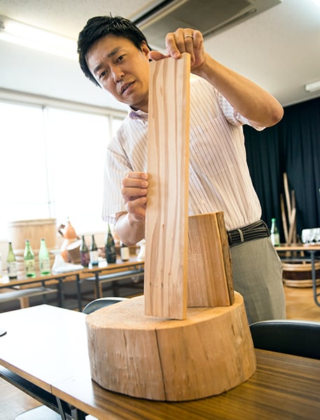 a cedar board for making sake casks