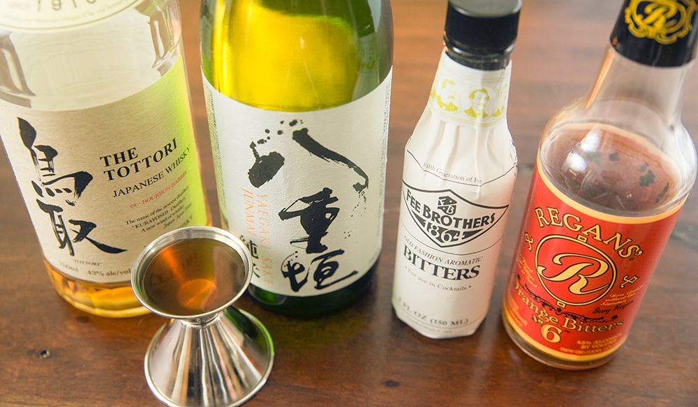 making a sake cocktail